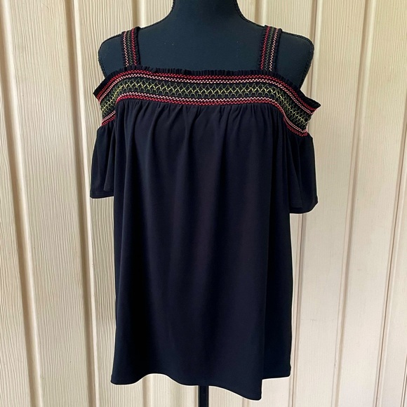 White House Black Market • Embroidered Black Tank-top Blouse Short Sleeve Top - Picture 4 of 10
